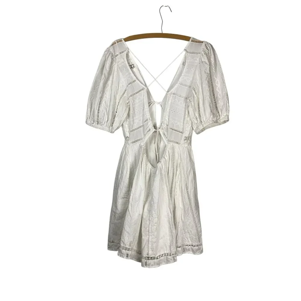 Urban Outfitters White Eyelet Puff Sleeve Mini Dress Size L Coquette Flirty - Picture 3 of 8